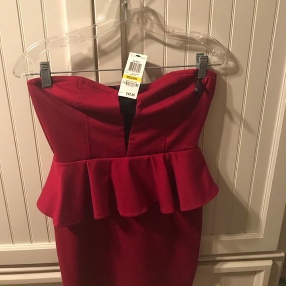 NWT--MATERIAL GIRL PEPLUM MINI DRESS - Picture 3 of 4